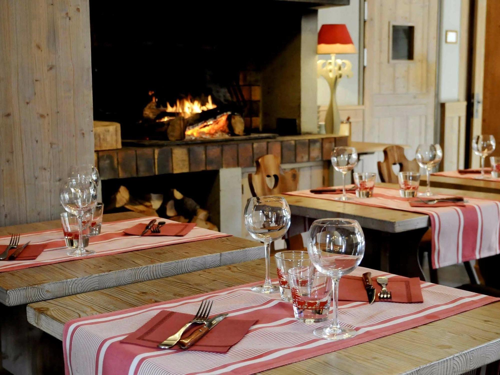 Hotel Restaurant La Tourmaline La Plagne Exteriör bild